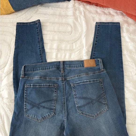 AERO Blue Distressed Jeans - Picture 3 of 7